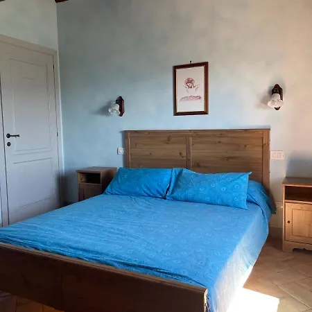 Guest house Il Borgo Affitacamere 3*